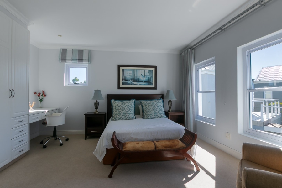 6 Bedroom Property for Sale in Thesen Islands Western Cape